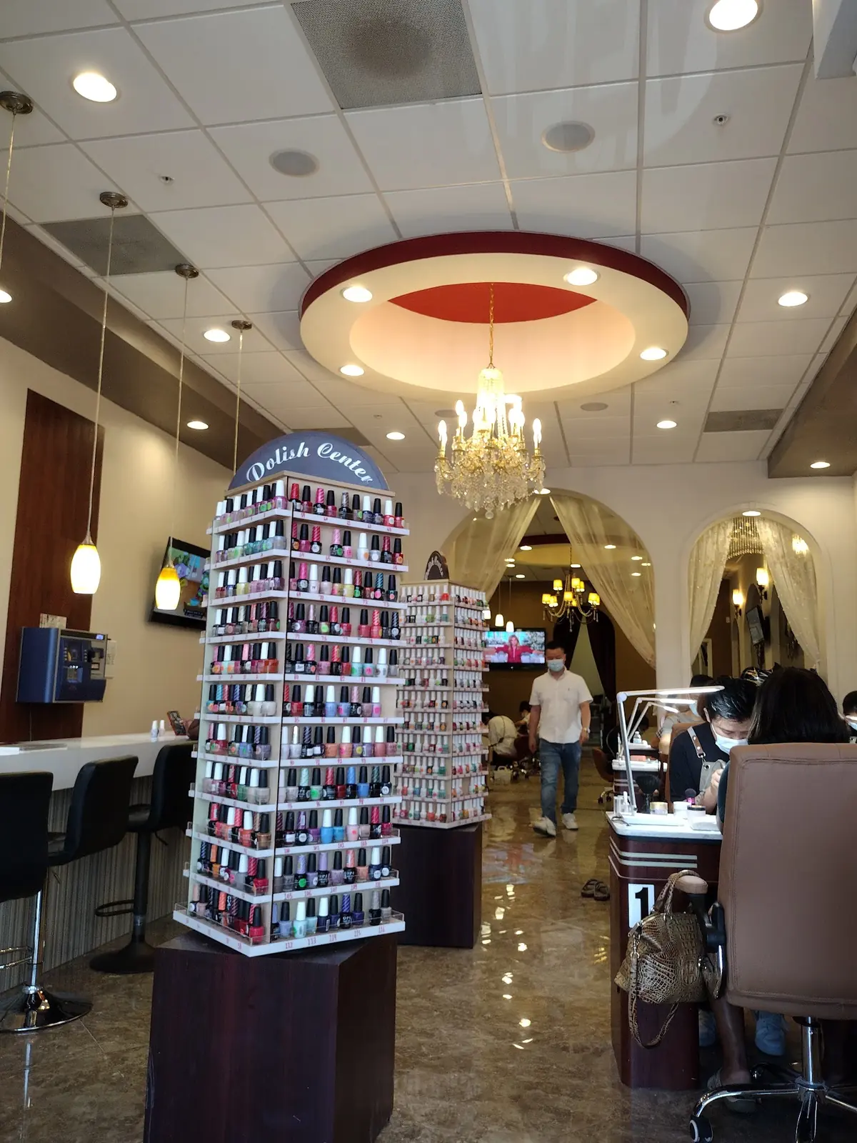 Diamond Nail & Spa photo (photo 2 of 7)