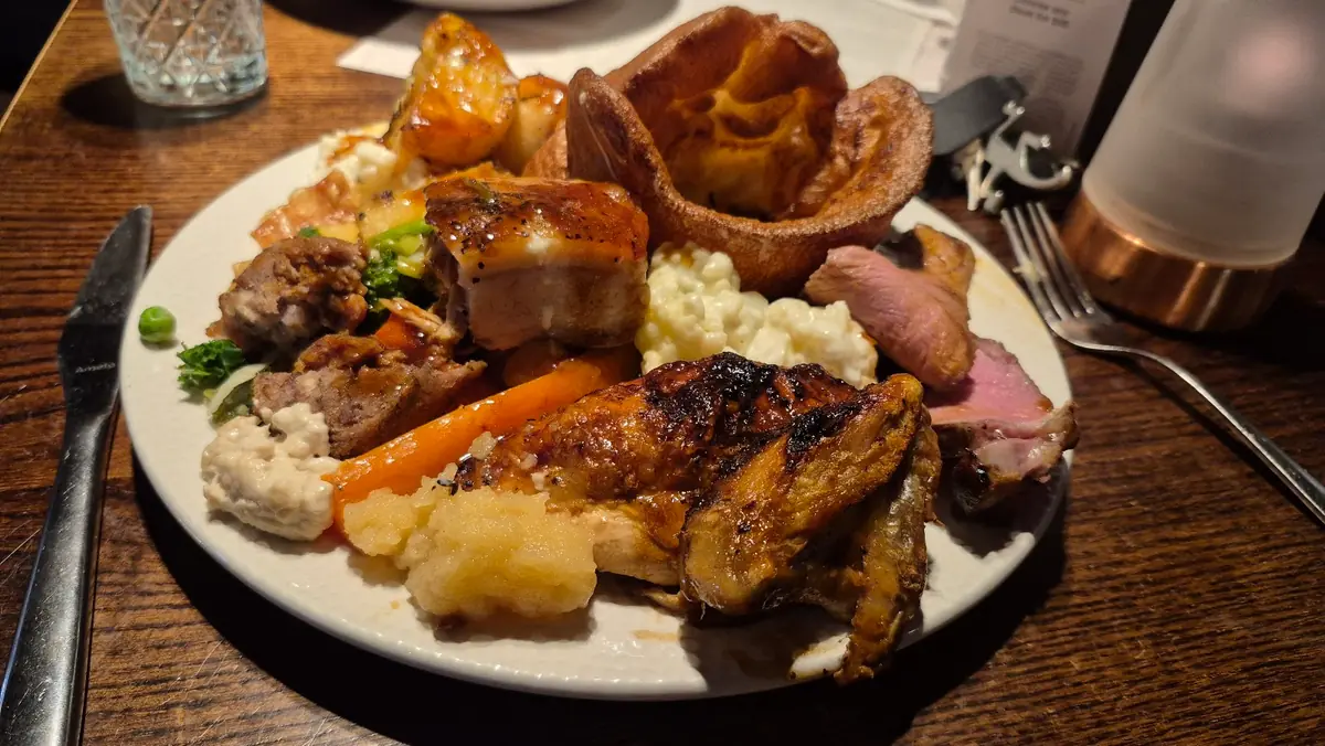 Red Lion Welwyn — Bars in Welwyn Garden City