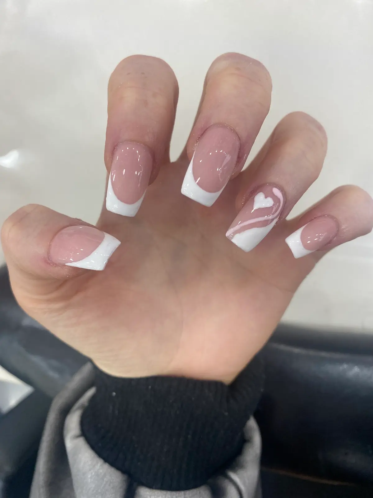 MT NAILS & BEAUTY photo (photo 1 of 3)