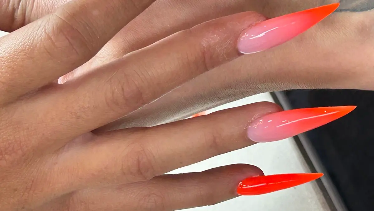 Nails2u_PerryBarr