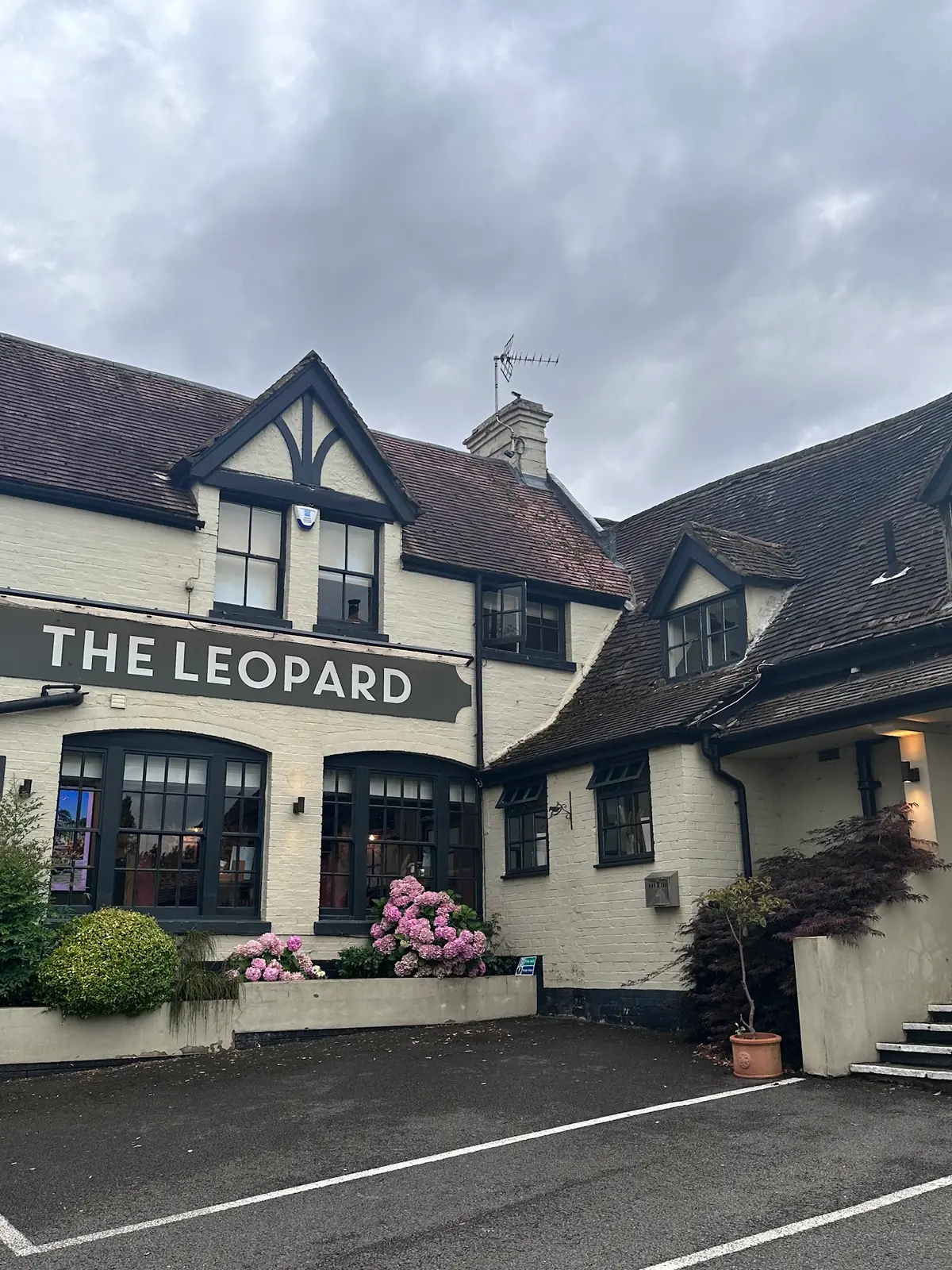The Leopard - Bishop's Tachbrook photo (photo 2 of 3)