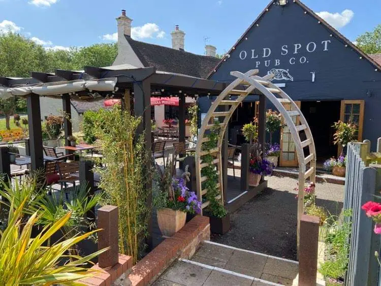 The Leopard - Bishop's Tachbrook — Bars in Leamington Spa