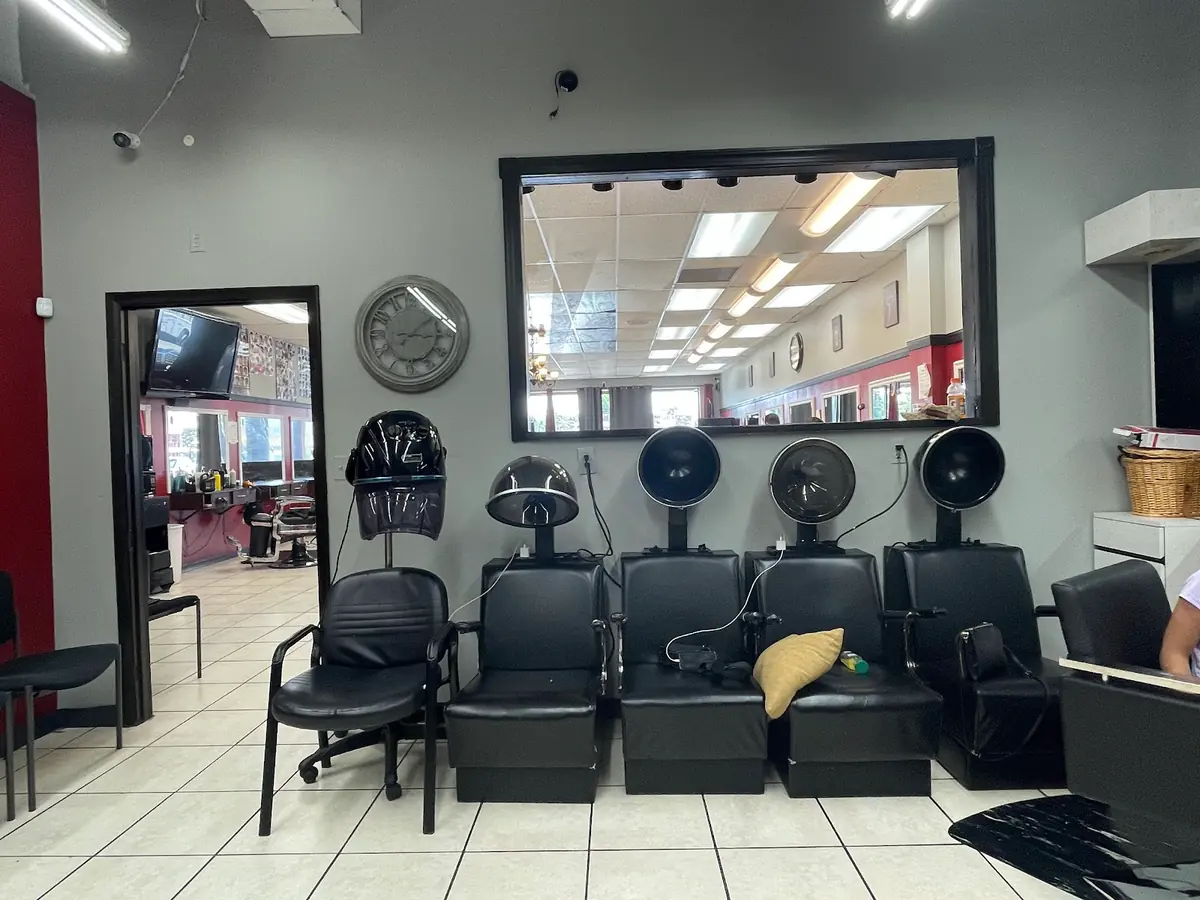 Duran Dominican Hair Salon and Barber Shop photo (photo 2 of 3)