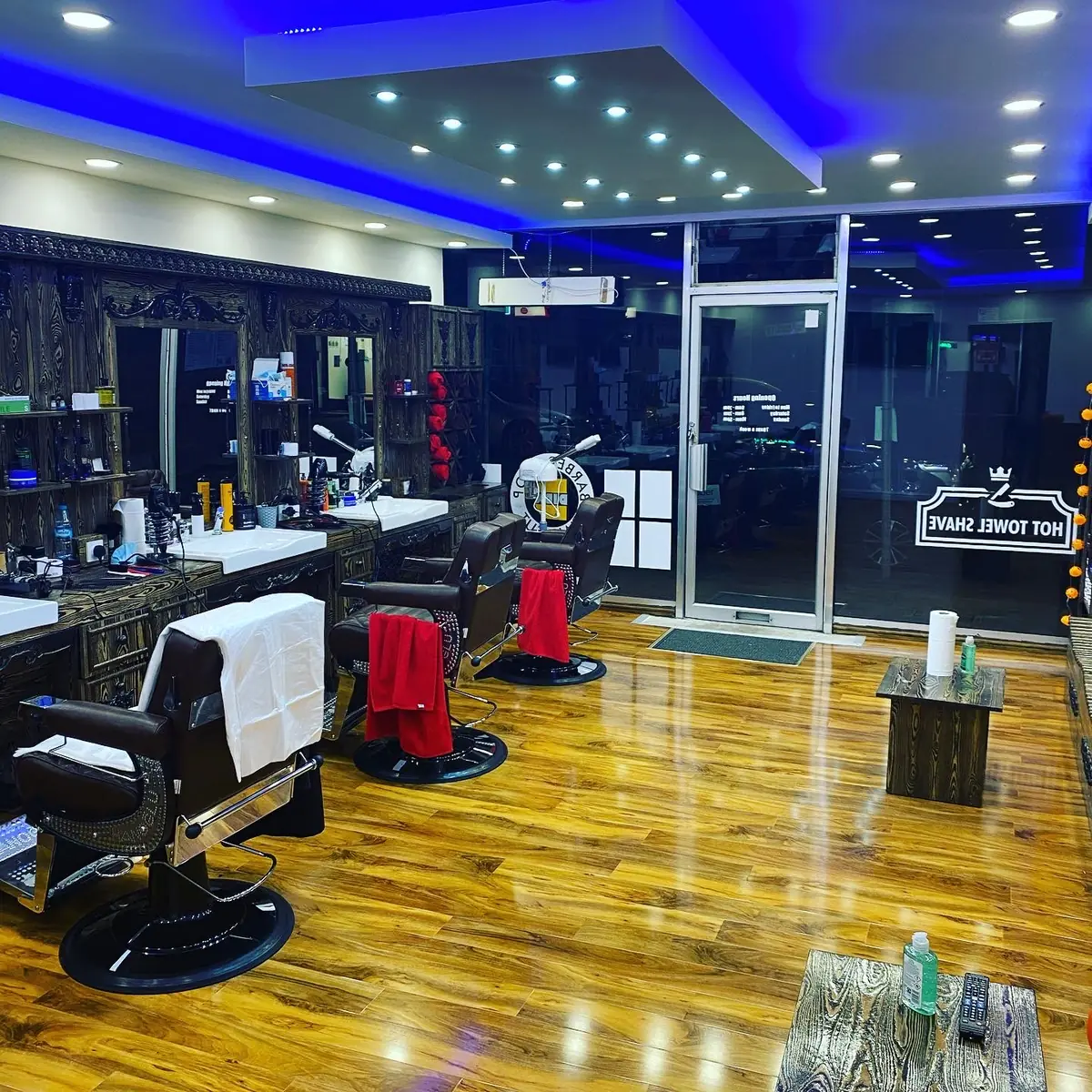 Dida cutz barber and hair salon photo (photo 1 of 3)