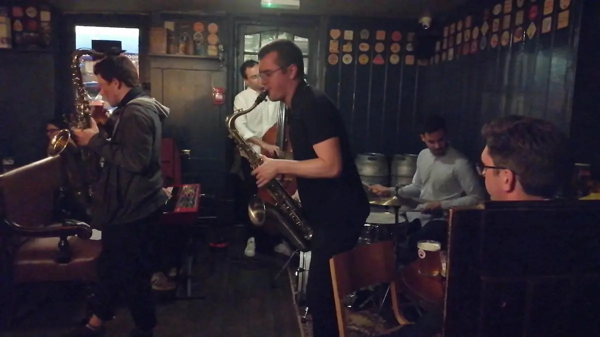 The Fox - Twickenham photo (photo 1 of 3)