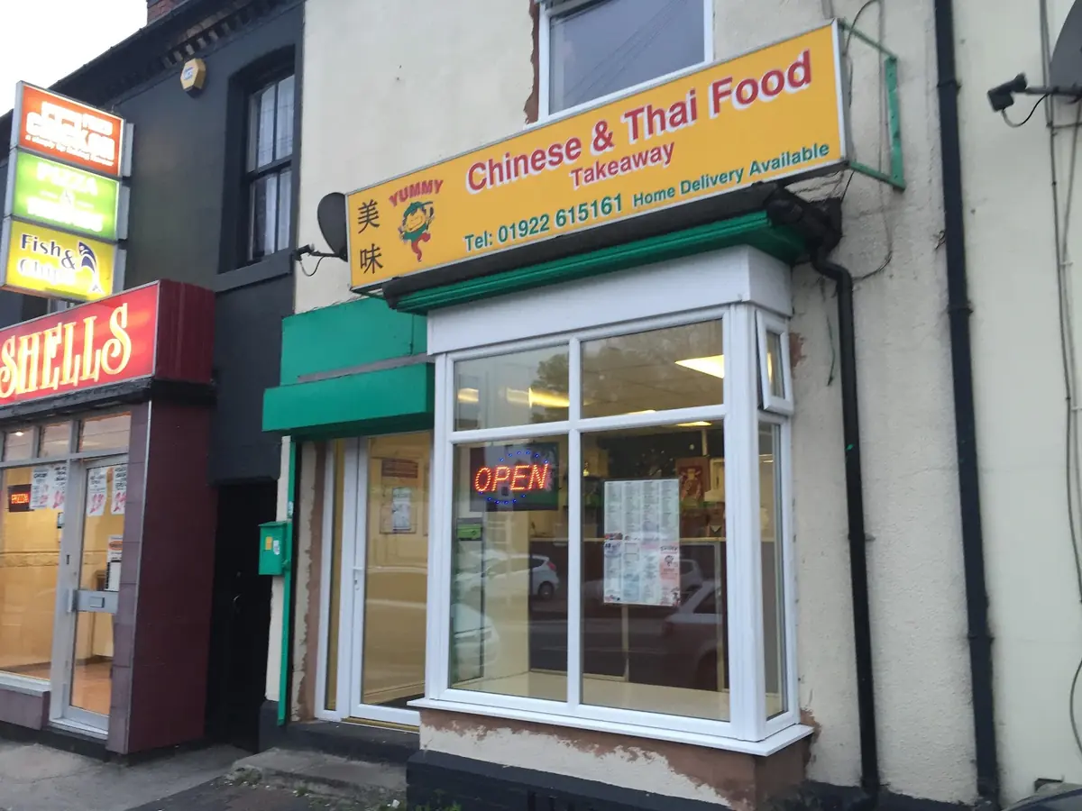 Yummy Chinese and Thai Food Takeaway photo (photo 1 of 3)
