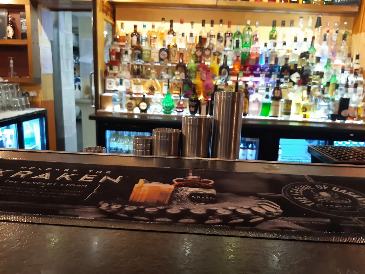 Oasis Bar photo (photo 3 of 3)