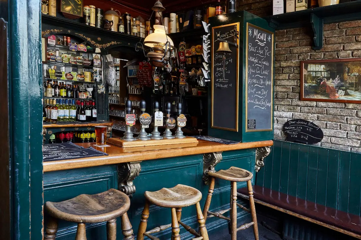 Highbury Vaults photo (photo 1 of 3)