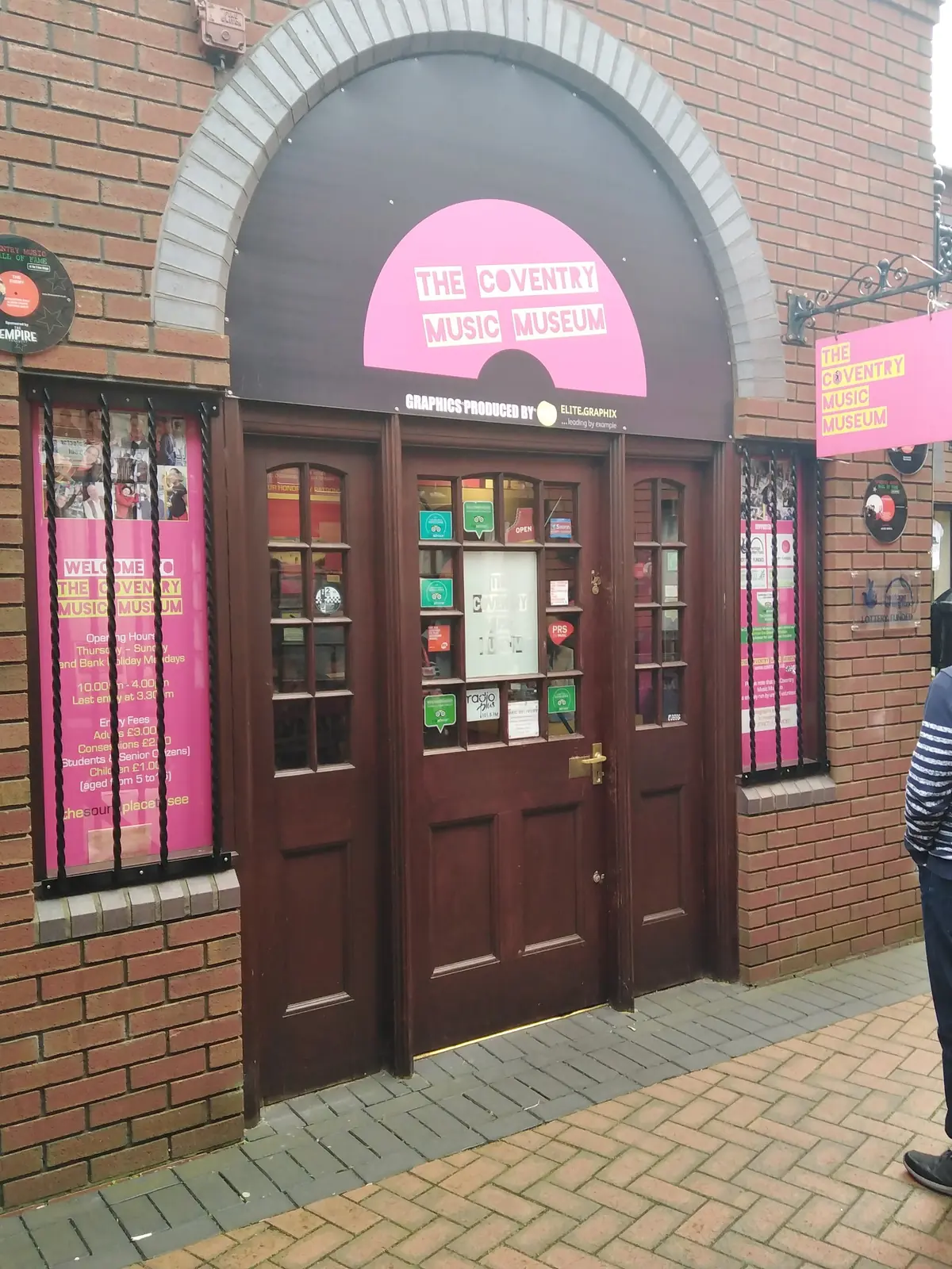 Simmer Down Restaurant — Restaurants in Coventry
