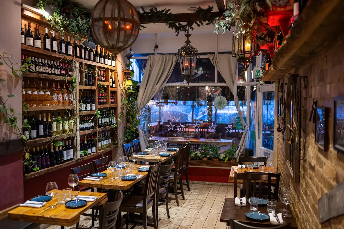 Avanti Chiswick — Restaurants in London