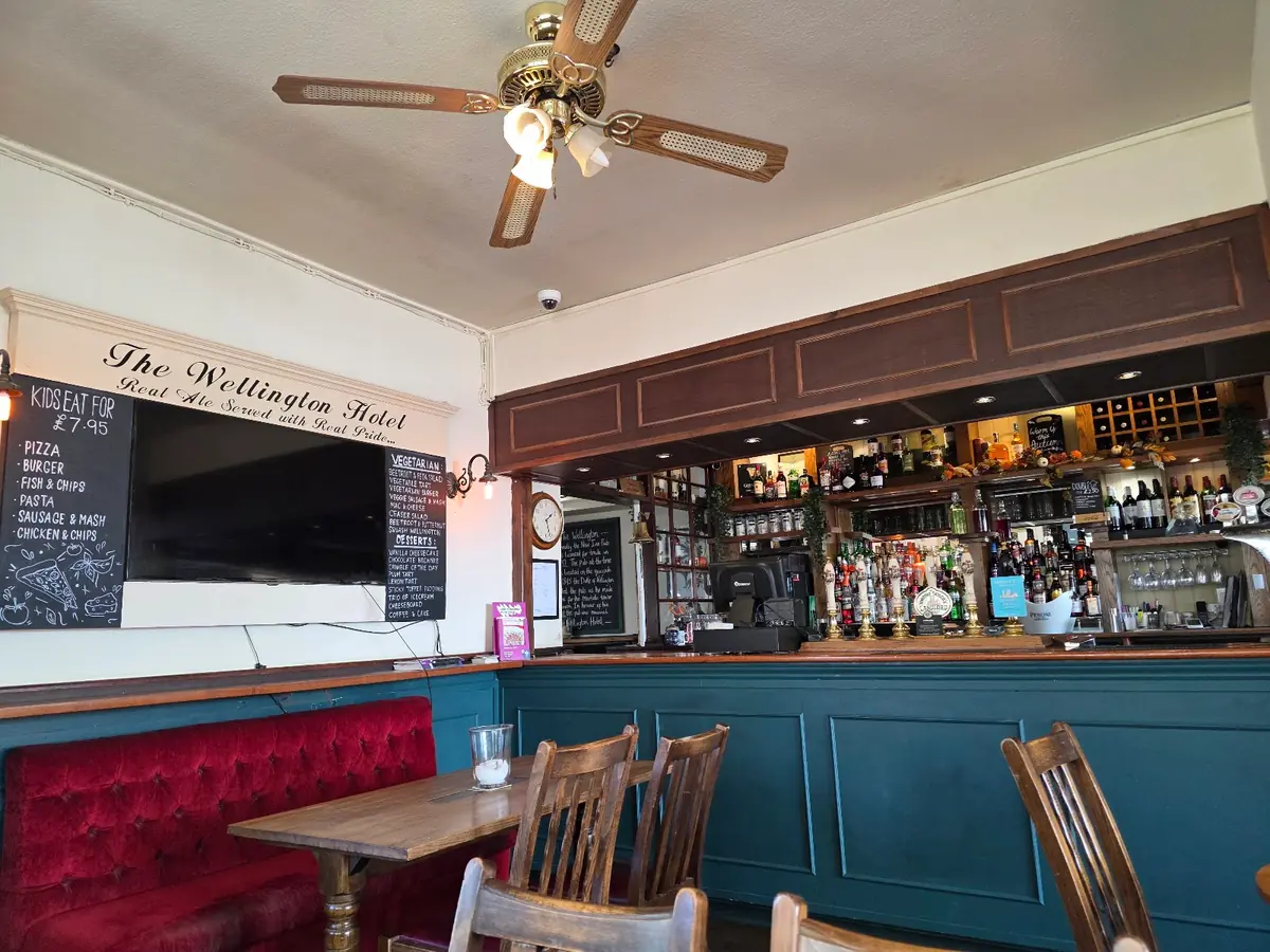 The Wellington Pub and Bed & Breakfast photo (photo 2 of 3)