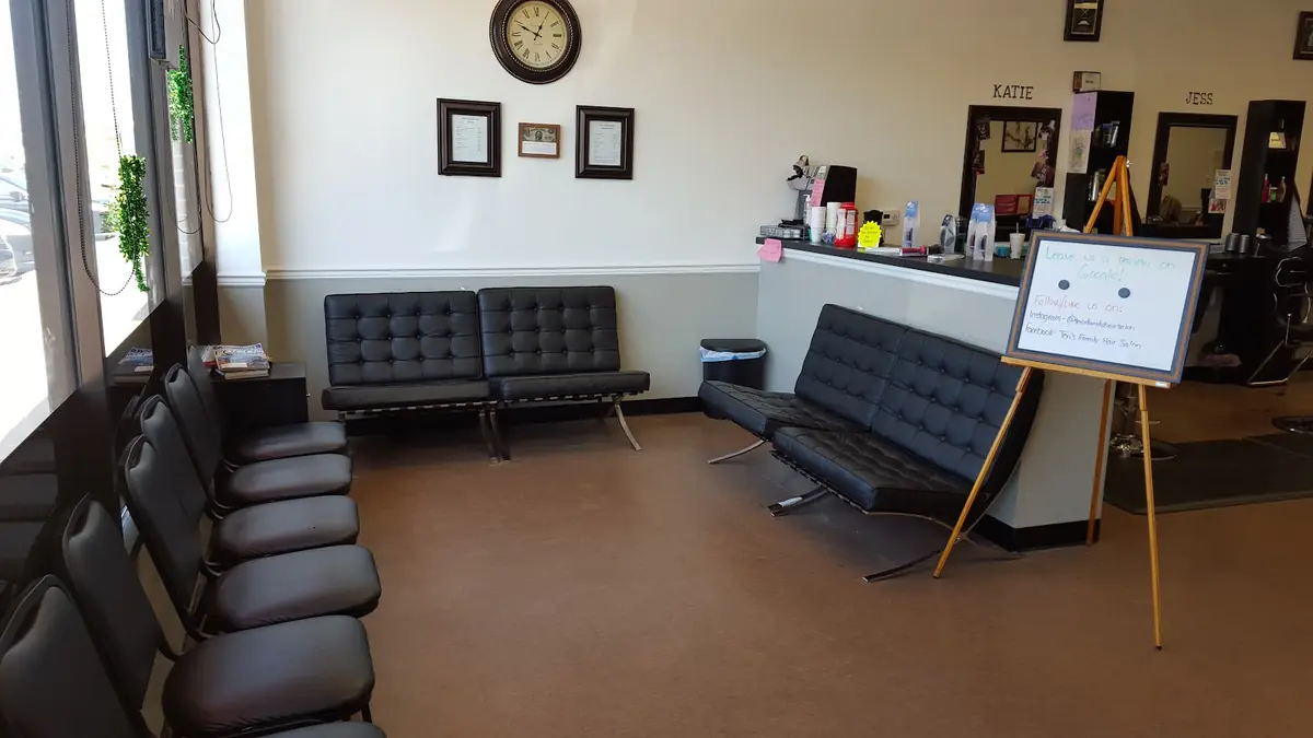 Teri's Family Hair Salon photo (photo 2 of 3)