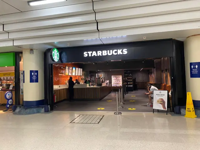 Starbucks Coffee, Platform 16 photo (photo 1 of 3)