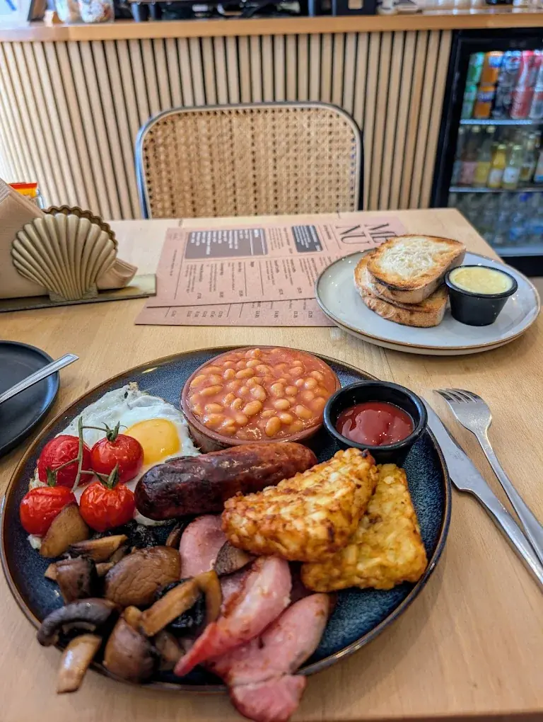 Franx Lifestyle Cafe photo (photo 1 of 3)