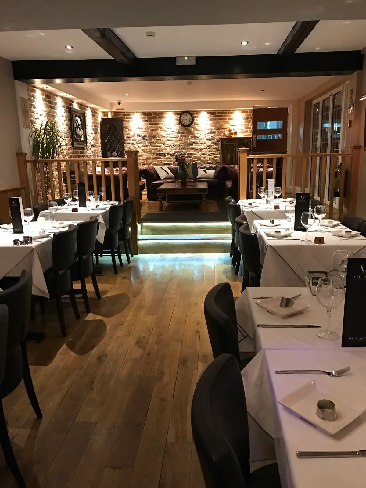 V Lounge at The Jolly Weavers Banbury