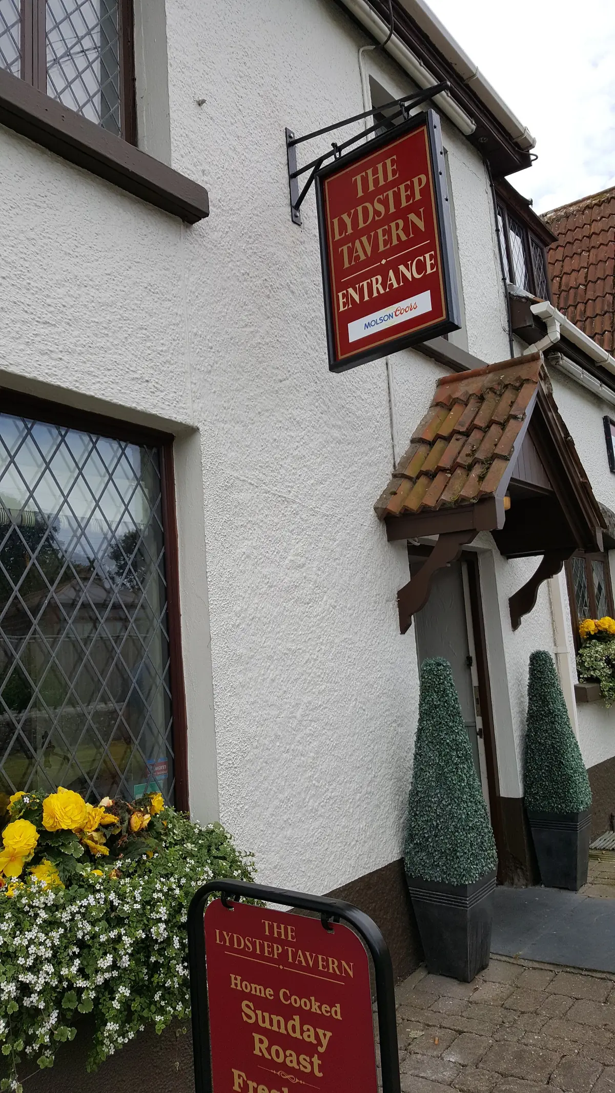 Lydstep Tavern photo (photo 1 of 3)