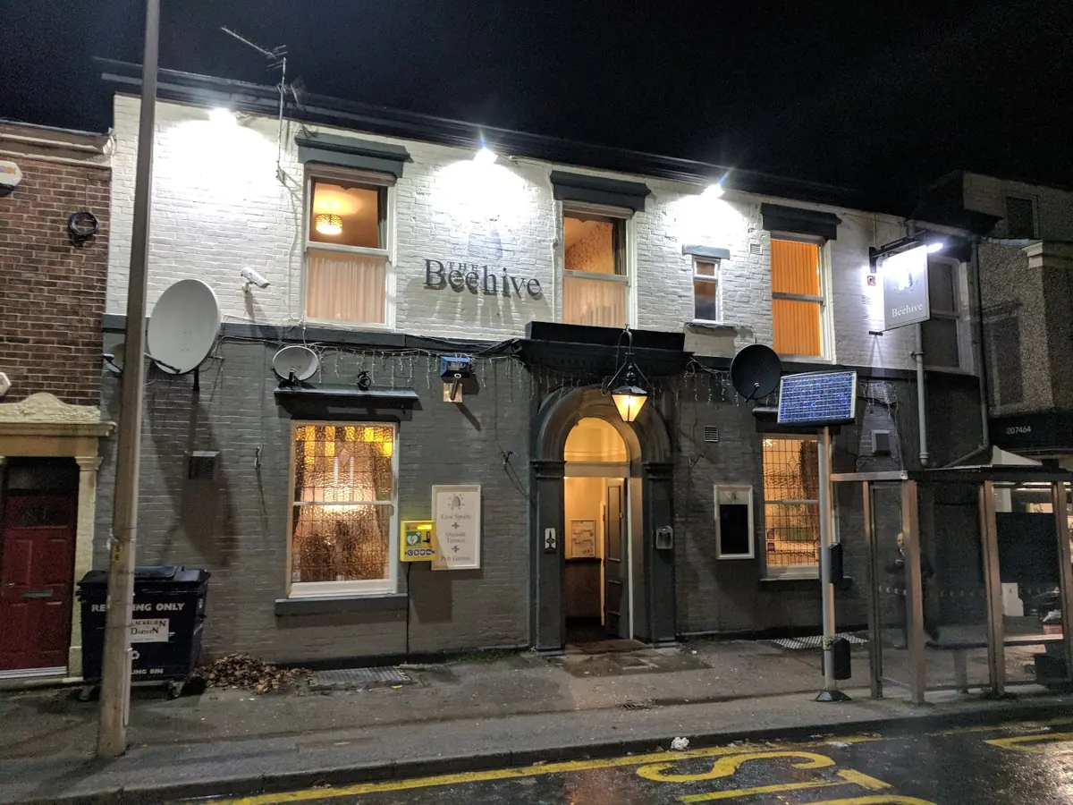 Bee Hive Inn