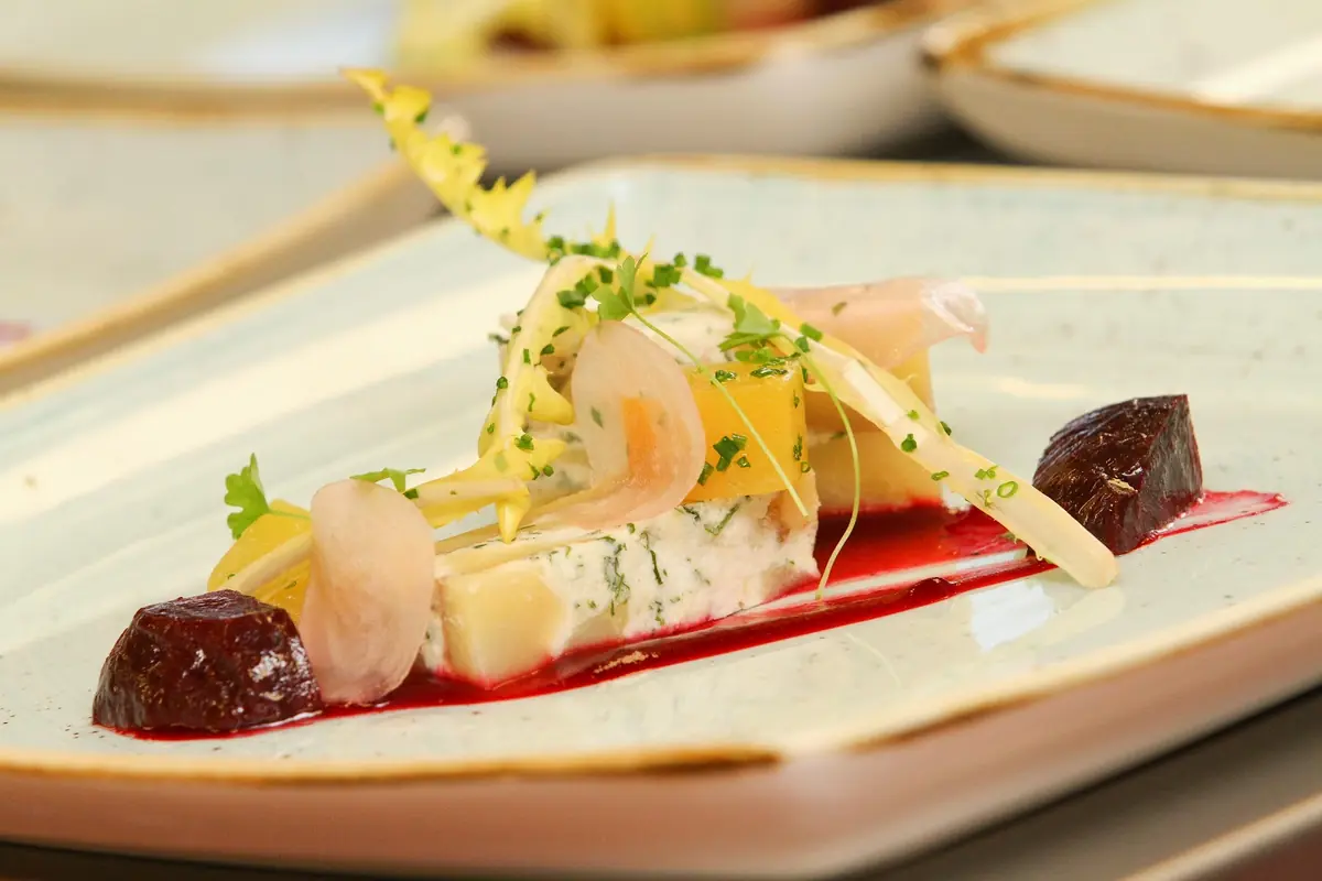 L20 Restaurant photo (photo 2 of 3)