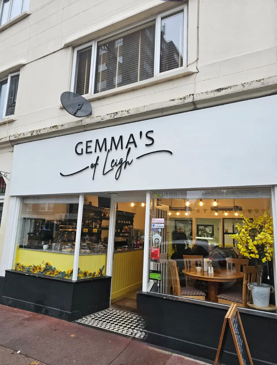 Gemmas of leigh