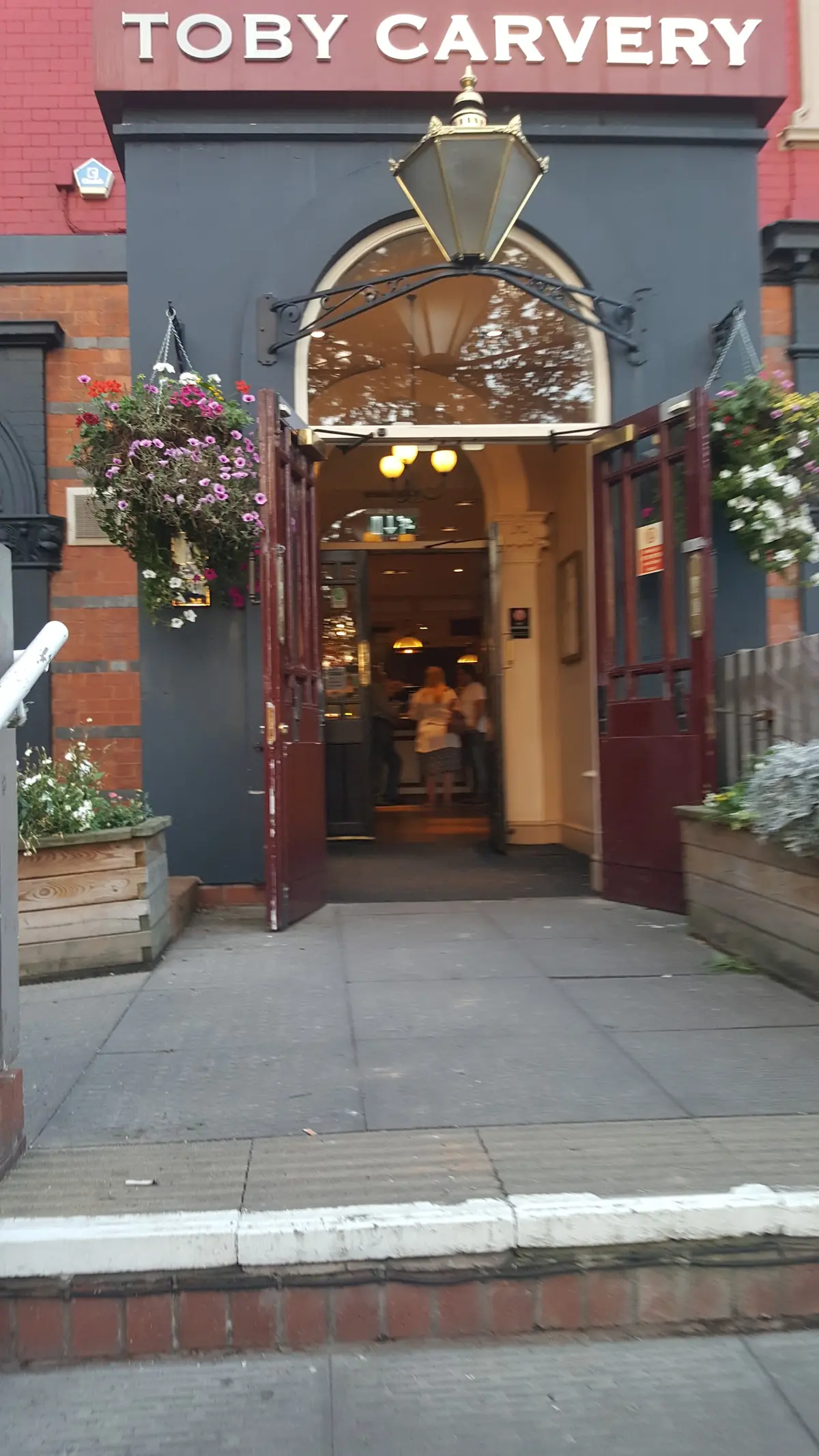 Toby Carvery Hall Green photo (photo 1 of 3)