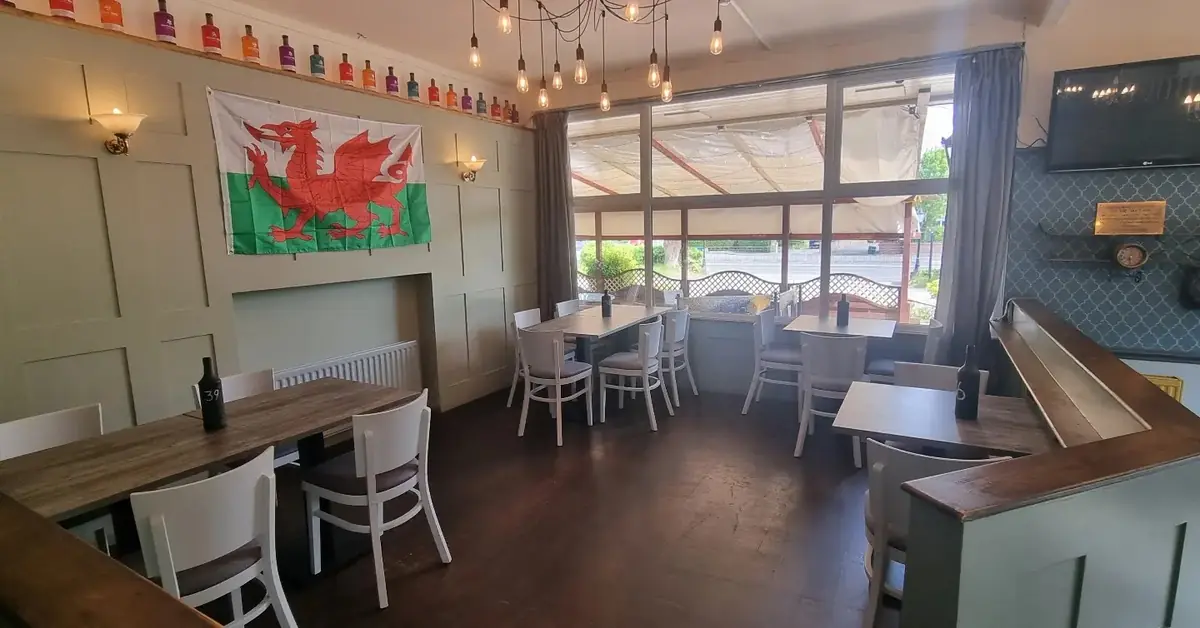 Cunliffe Arms — Bars in Wrexham