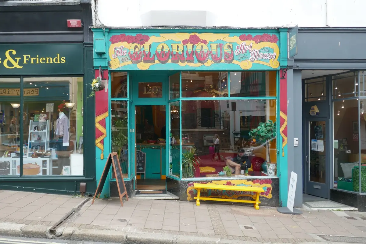 Glorious Art Cafe