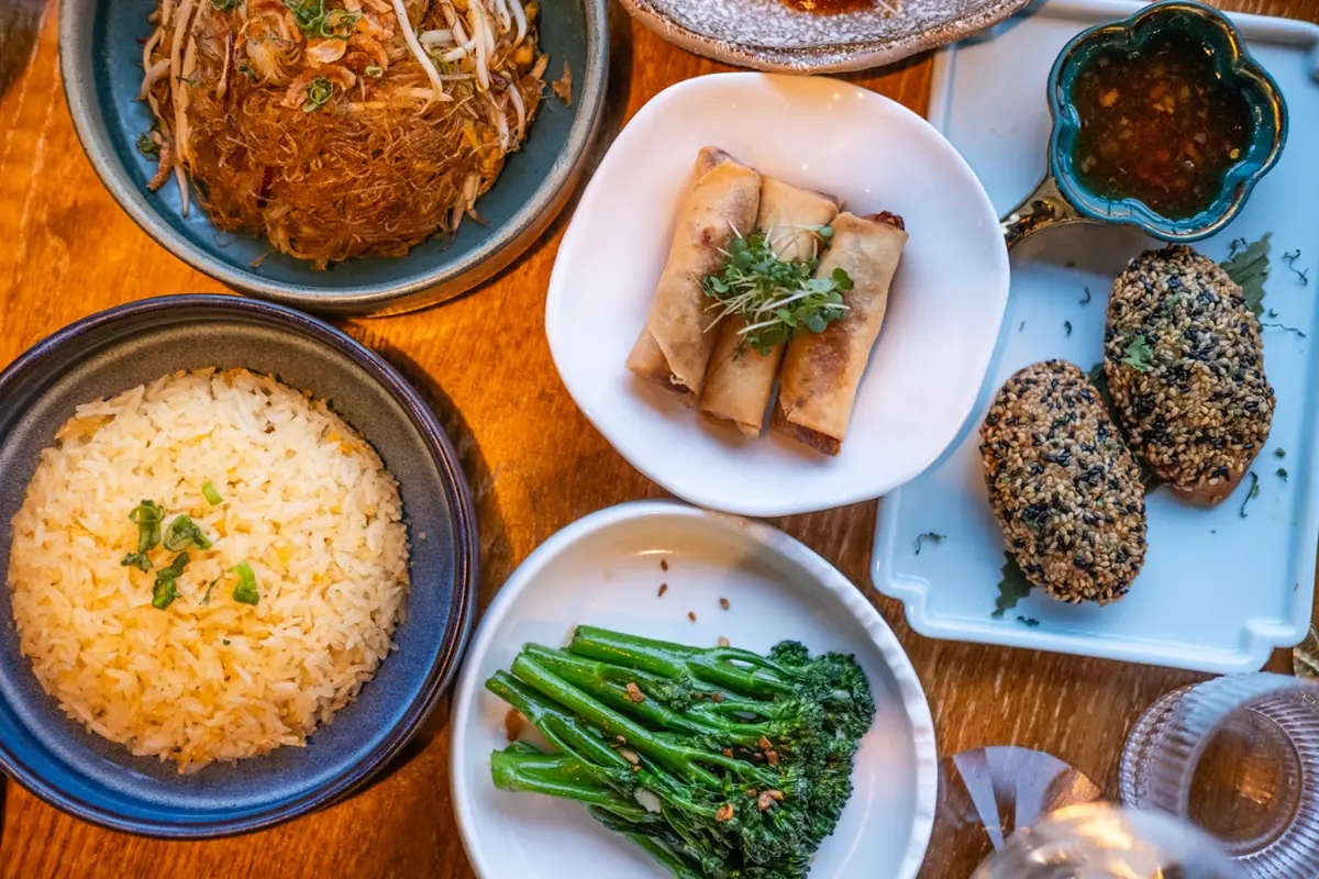 Blue Jasmine Wine & Tapasía — Restaurants in Southampton