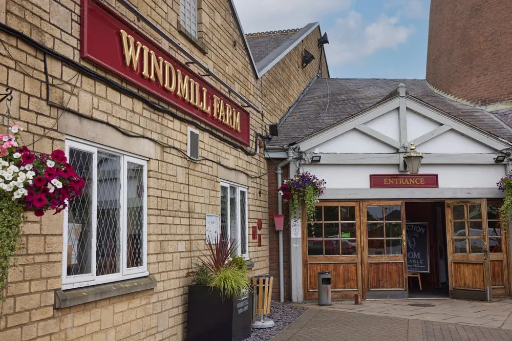 Windmill Farm - Dining & Carvery — Bars in Lincoln