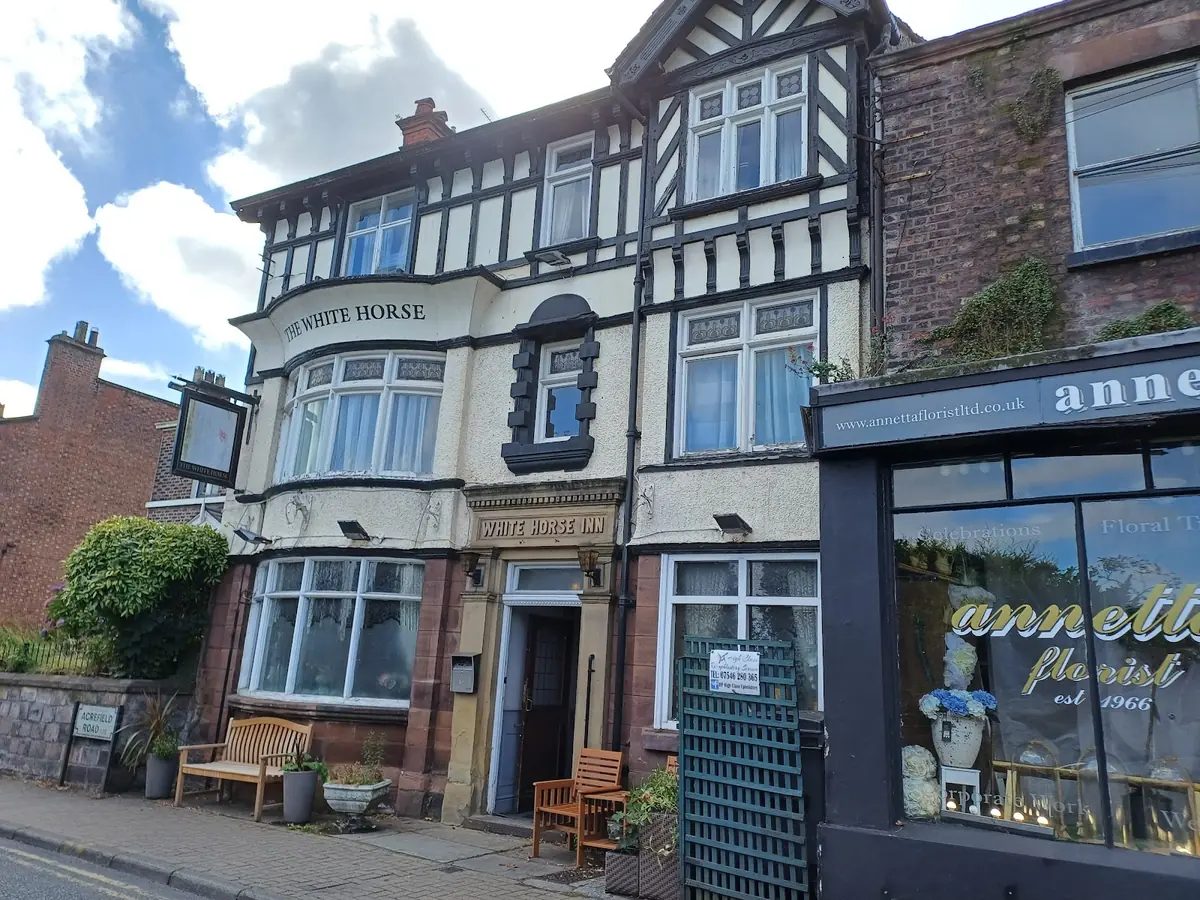 The White Horse photo (photo 1 of 3)