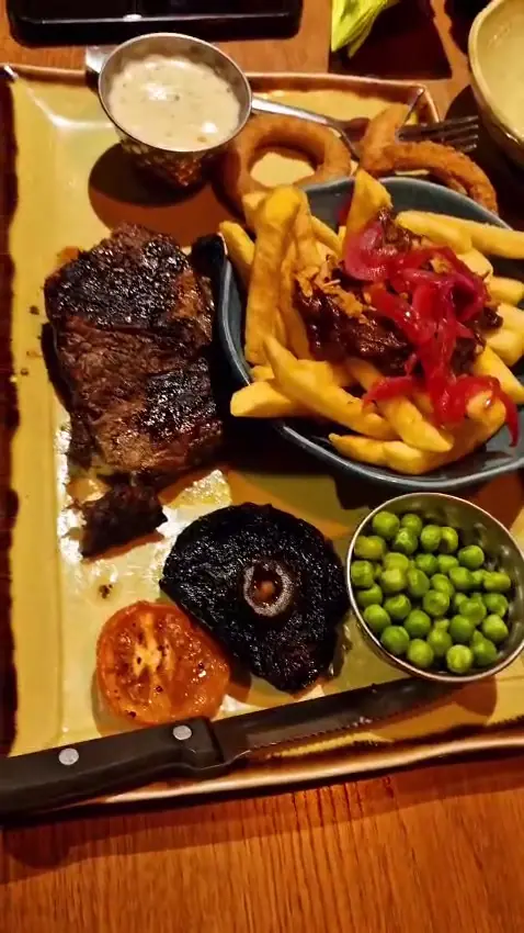 Harvester Wheatsheaf Loughborough photo (photo 1 of 3)