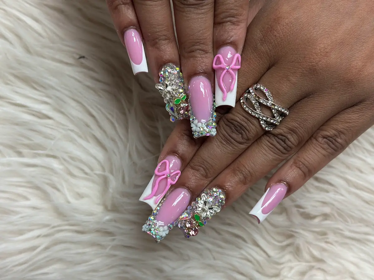 T & L Nails