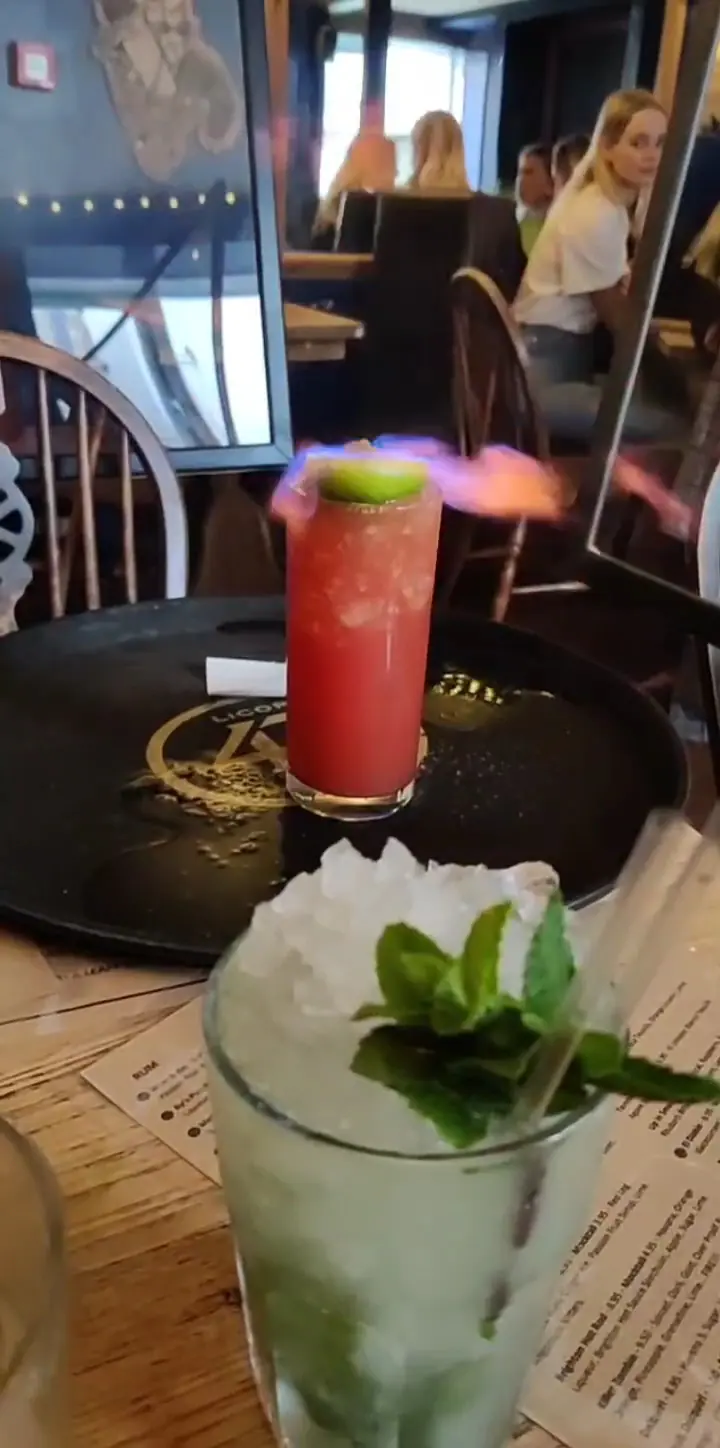 Twisted Lemon photo (photo 1 of 3)