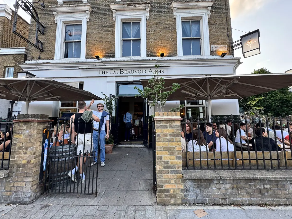 De Beauvoir Arms photo (photo 3 of 3)