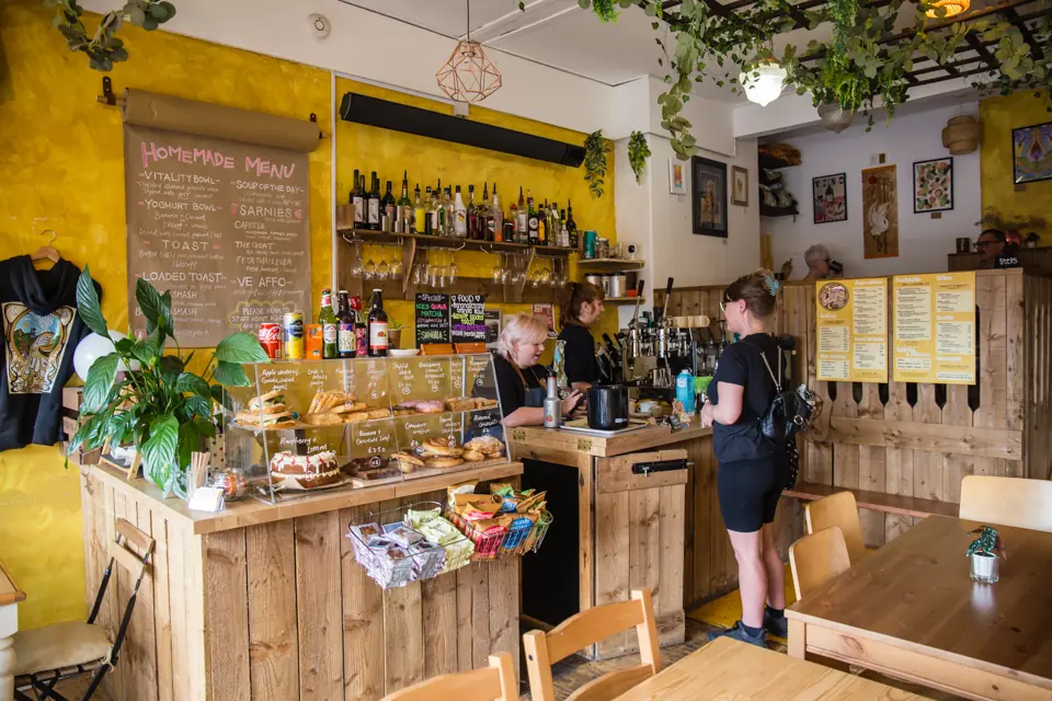 Lui's Cafe & Bar photo (photo 3 of 3)