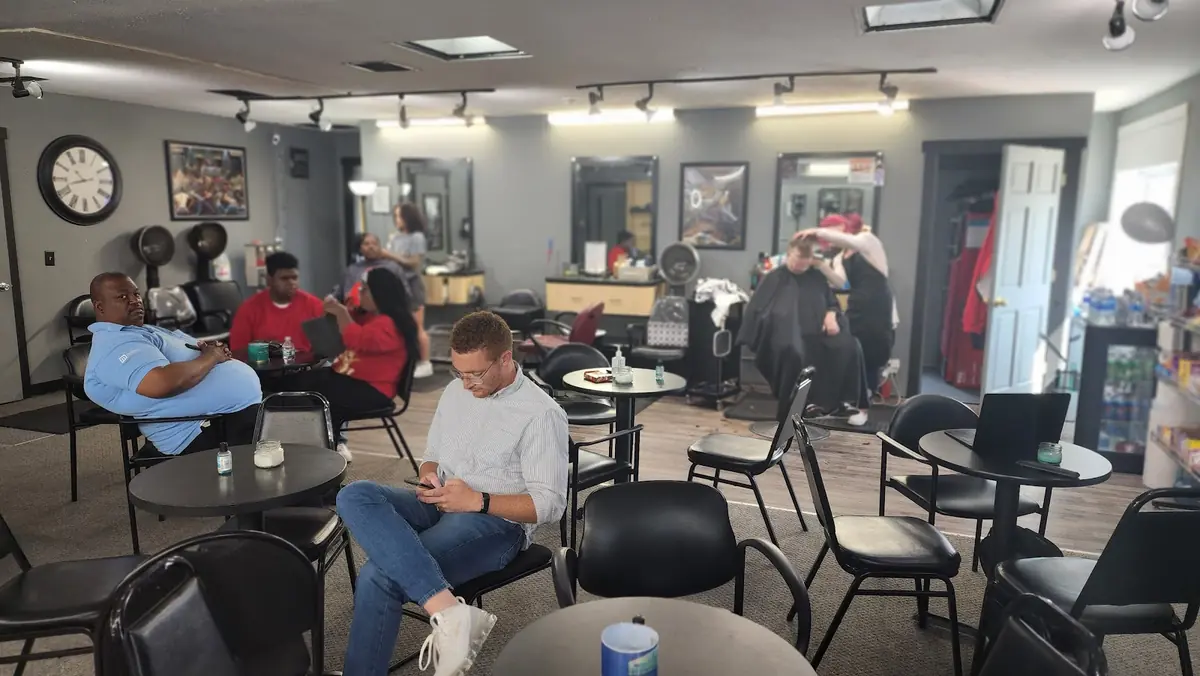 Tight Cuts Barber Beauty . photo (photo 2 of 3)