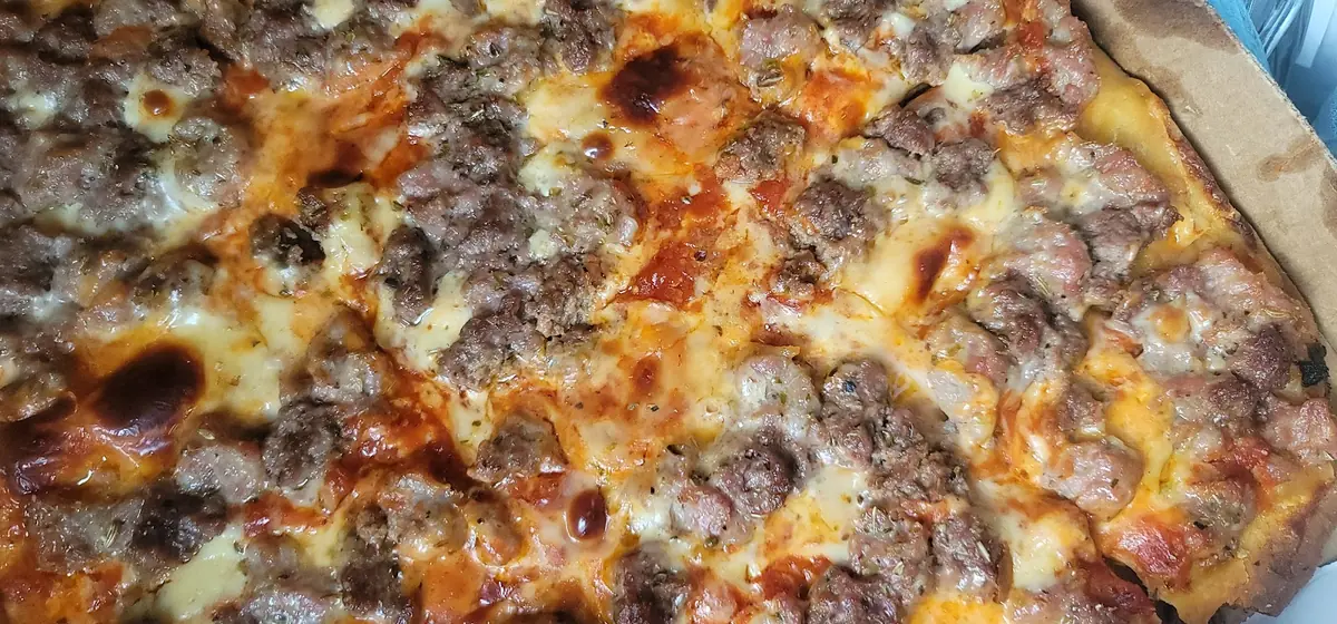 Angelo's Pizzeria photo (photo 2 of 3)