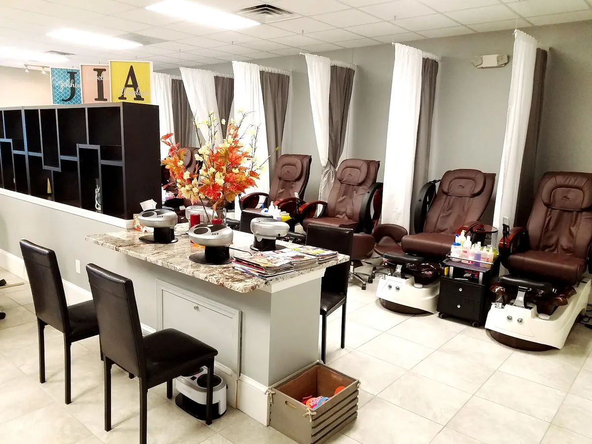 JIA The Nails Place photo (photo 1 of 3)