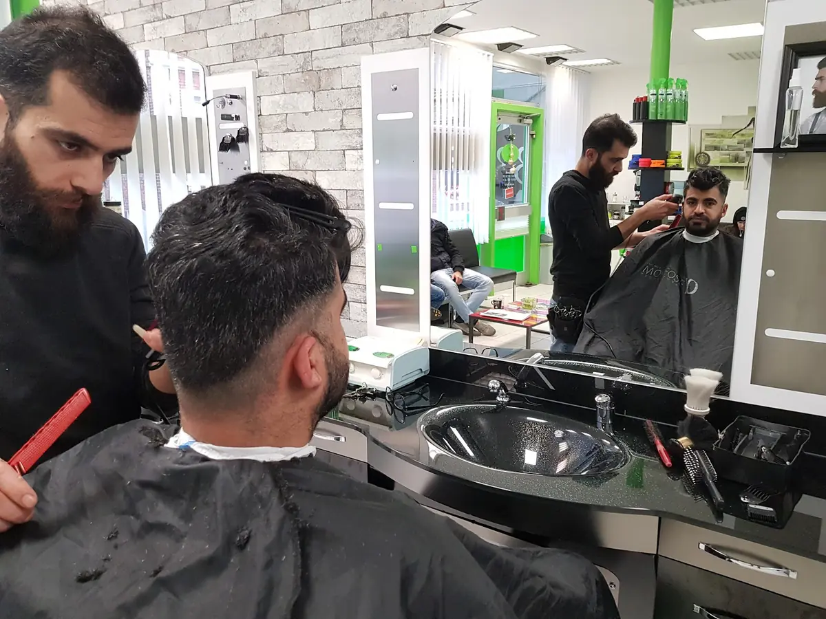 Shahin 33 Herrenfriseur حلاقة رجالية photo (photo 3 of 3)