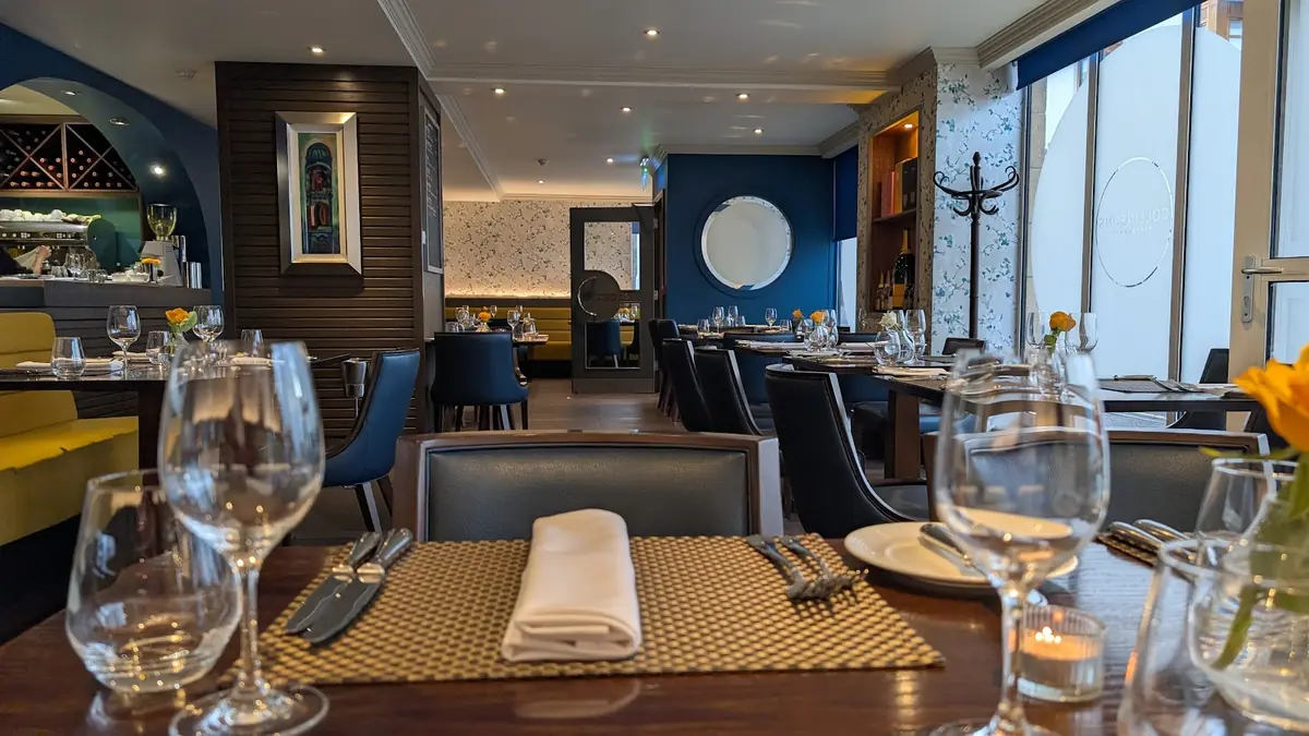 Collinsons Restaurant — Restaurants in Dundee