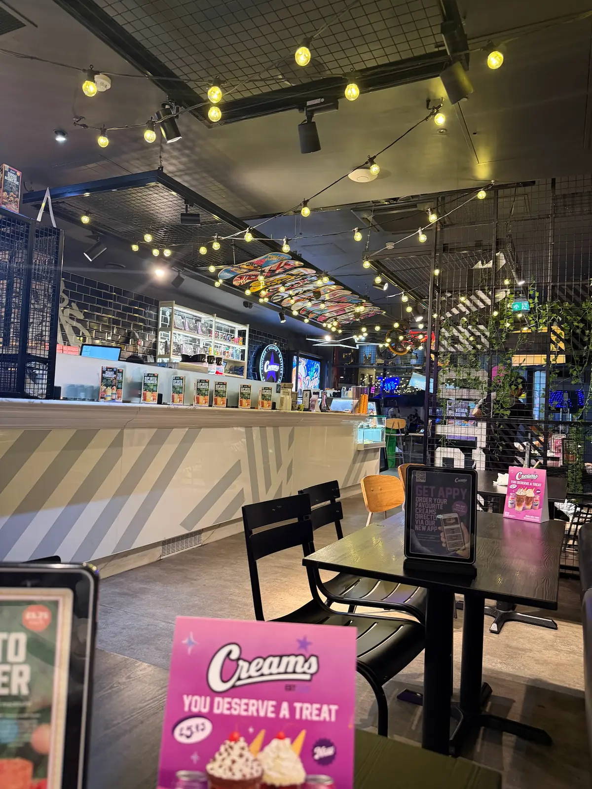 Creams Cafe Marble Arch photo (photo 2 of 3)