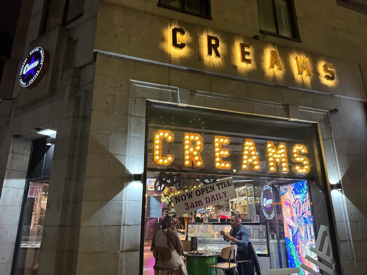 Creams Cafe Marble Arch — Restaurants in London