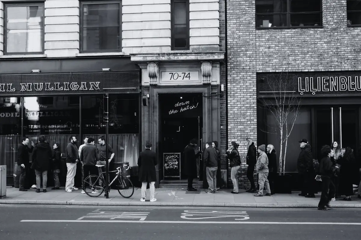 Gibney's London — Bars in London