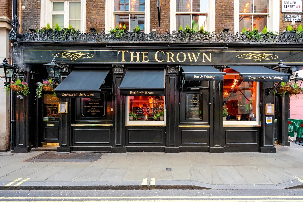 The Crown photo (photo 1 of 3)