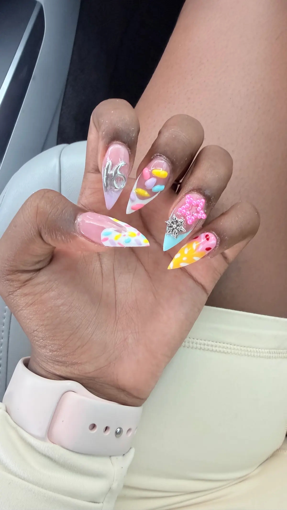 Nails Obsession photo (photo 1 of 3)