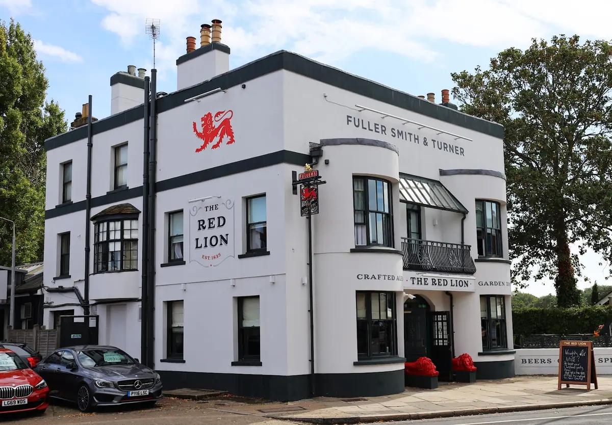 The Red Lion, Barnes photo (photo 3 of 3)