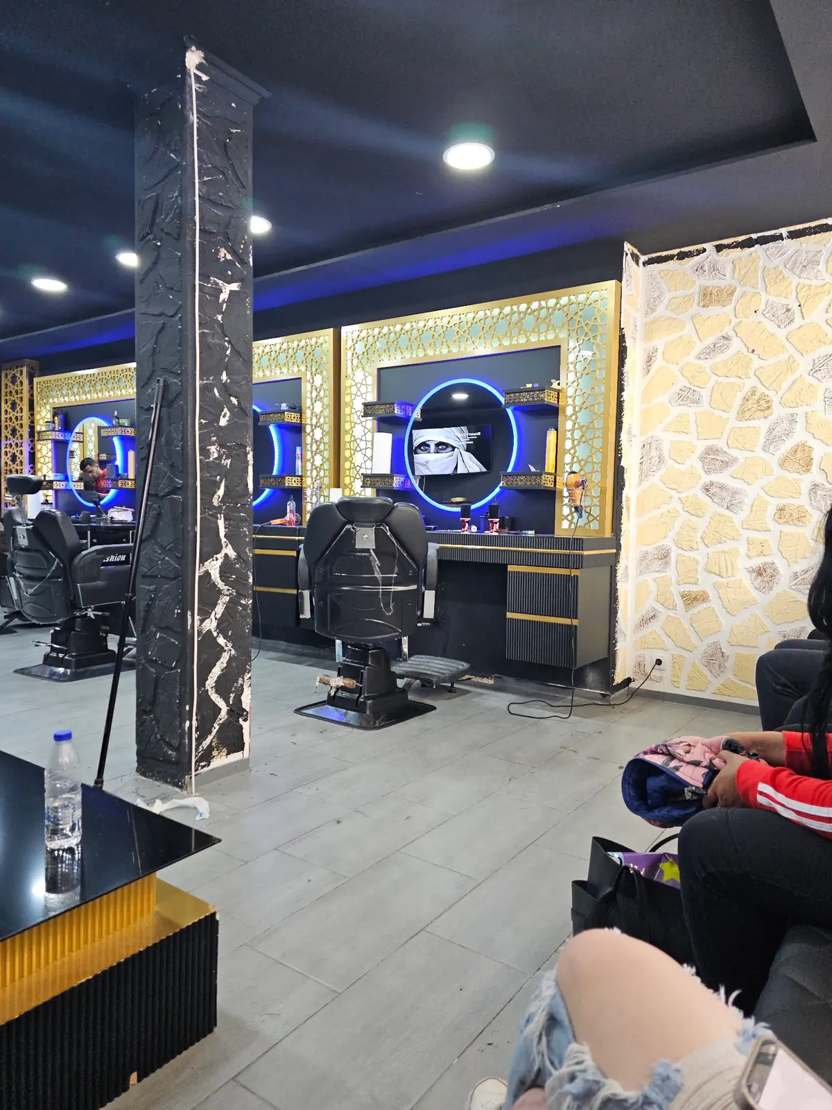 Luxus Salon