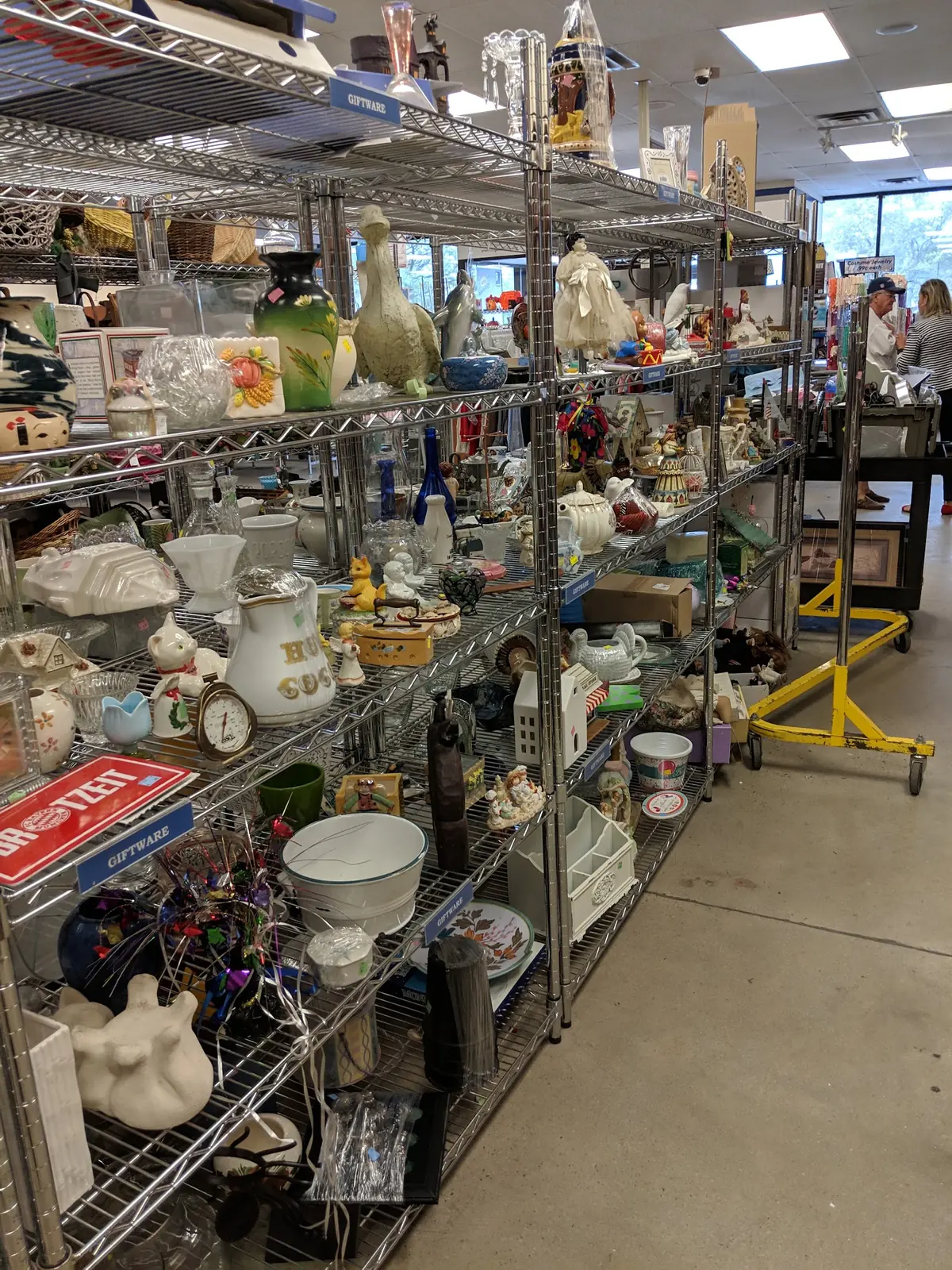 Columbus Plaza Shopping Center photo (photo 1 of 3)