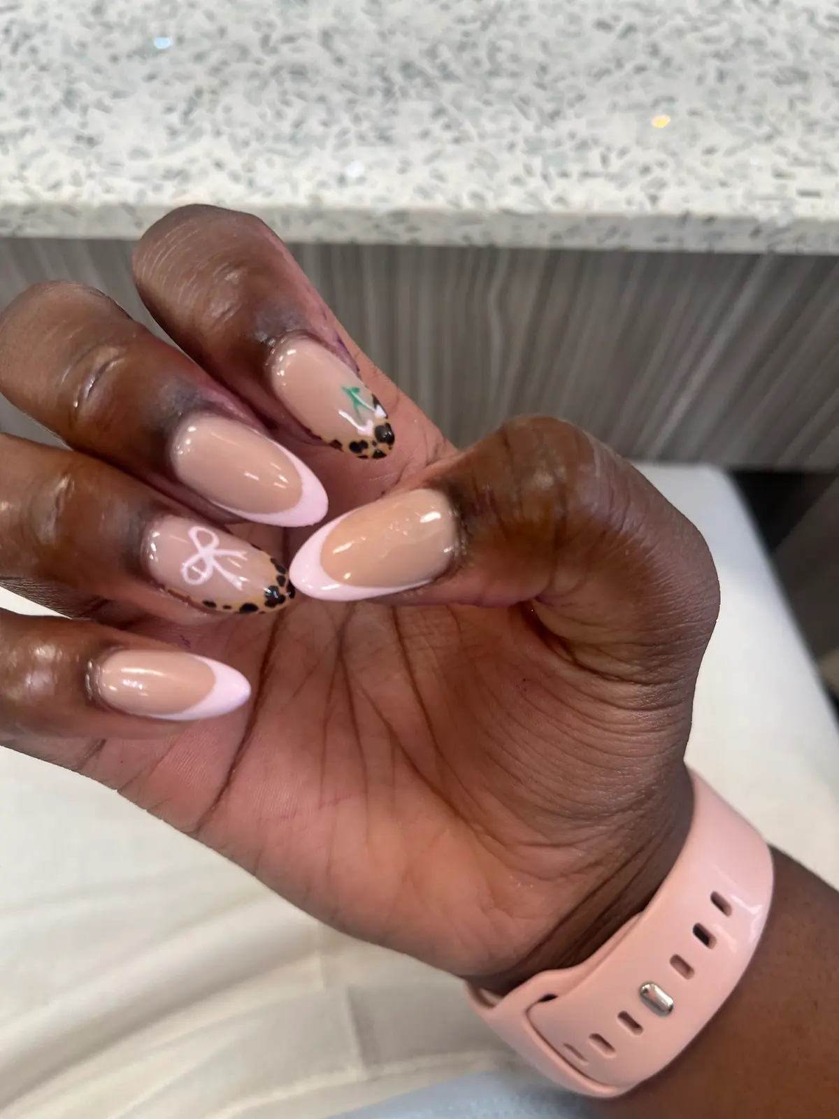 Nails Art photo (photo 1 of 3)