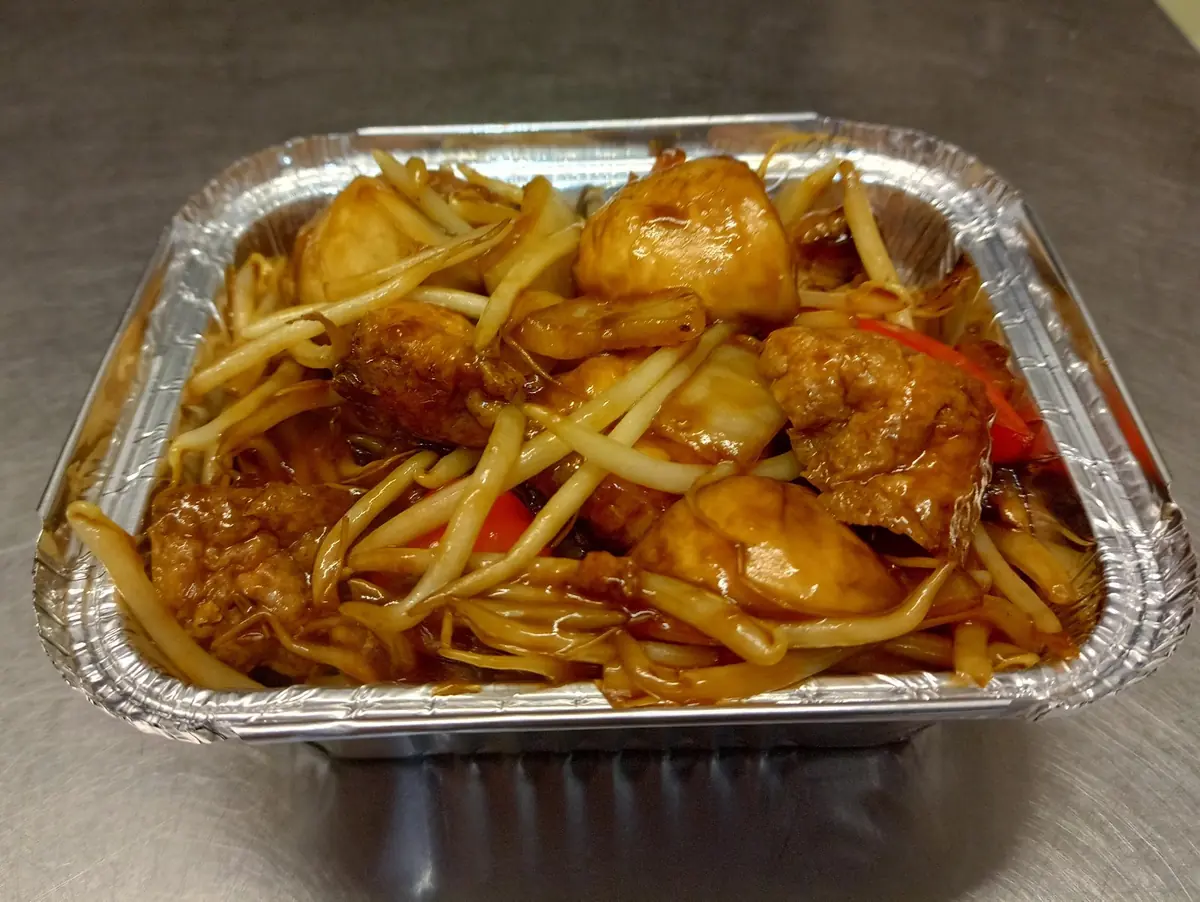Lee's Chinese Food photo (photo 1 of 3)