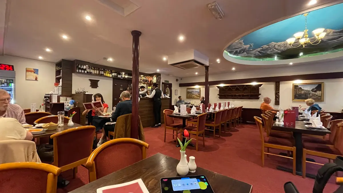 Everest Tandoori photo (photo 2 of 3)